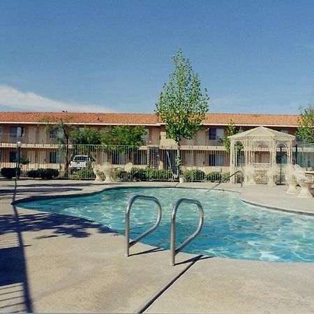 Applegate Inn Atwater Exterior photo